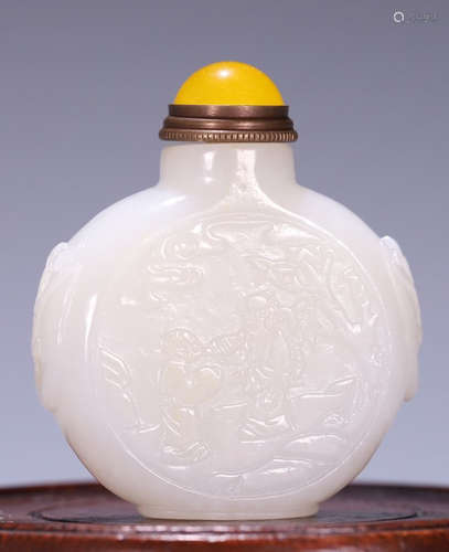 HETIAN JADE CARVED FIGURE STORY PATTERN SNUFF BOTTLE