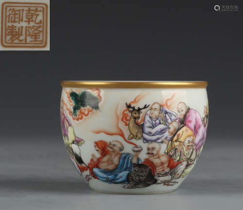 QIANLONG MARK FAMILLE ROSE GLAZE ARHAT PATTERN CUP