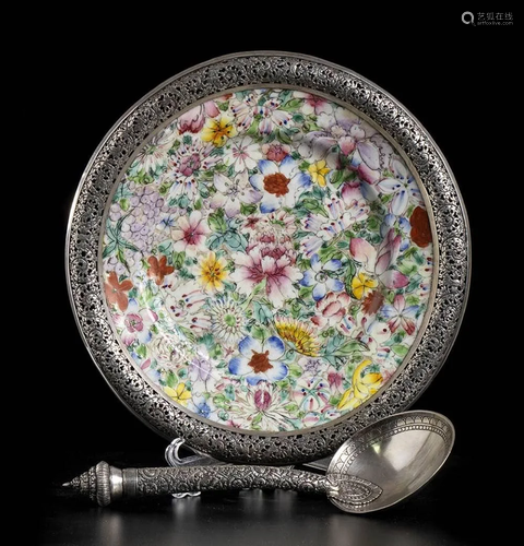 A POLYCHROME PORCELAIN DISH WITH SILVER MOUNT AND SP…