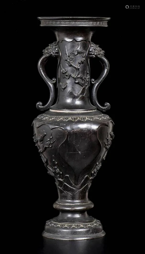 A BRONZE BALUSTER VASE Japan, Meiji period