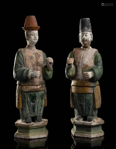 TWO PAINTED CERAMIC FIGURES OF DIGNITARIES China, Ming