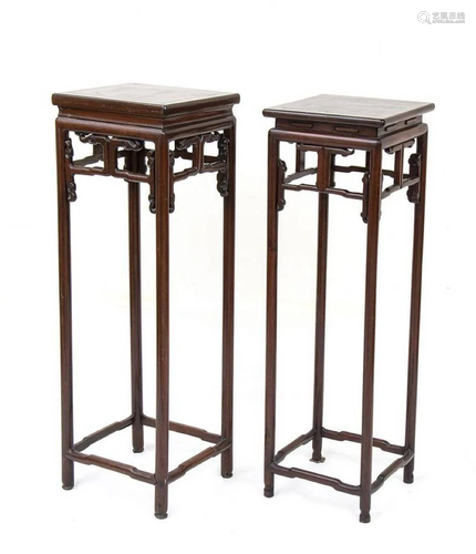 A PAIR OF WOOD PEDESTALS China, 20th century.