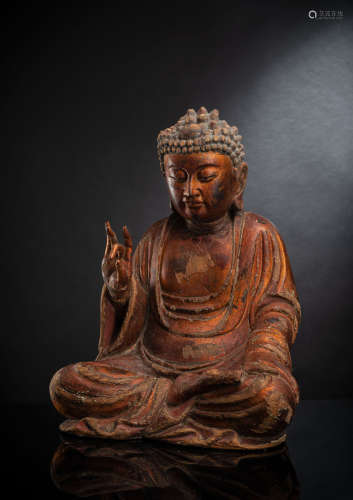 Buddha Shakyamuni aus Holz mit Lackauflage und Vergoldung