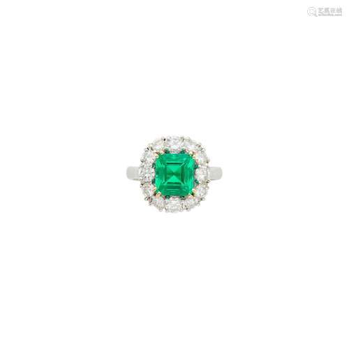 White Gold, Emerald and Diamond Ring