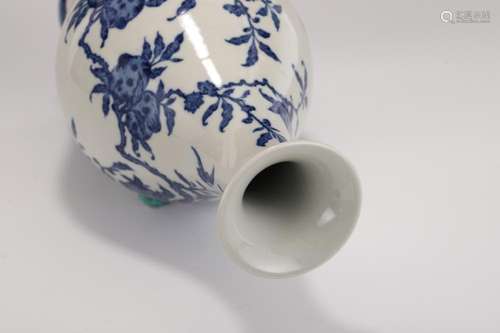 QING BLUE & WHITE PEACH AND FU BATS WILLOW VASE