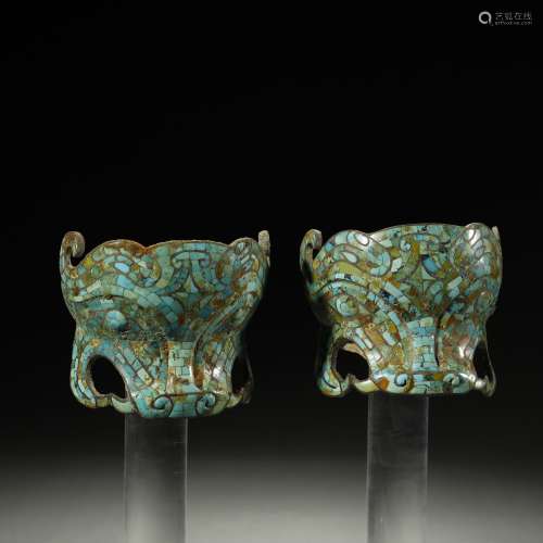 WARRING STATES PERIOD,A PAIR OF TURQUOISES-INLAID BRONZE ORN...