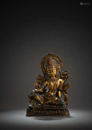 Feuervergoldete Bronze des Indra auf einem Lotos