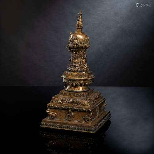 Vergoldete Stupa aus Bronze