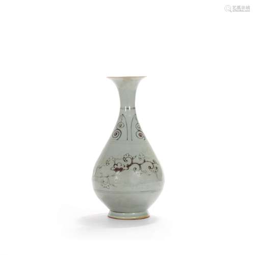 An Underglazed-Red Floral Pear-Shaped Vase