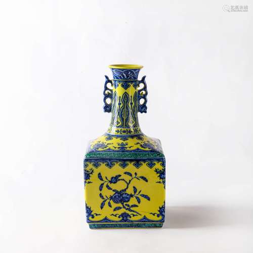 A Yellow-Ground And Underglaze-Blue Hexagonal Vase