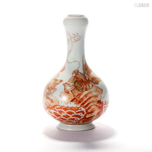 A Gilt Copper-Red-Glazed Kylin Garlic-Head-Shaped Vase