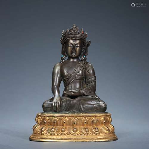 A Sterling Silver And Gilding Statue Of Shakyamuni