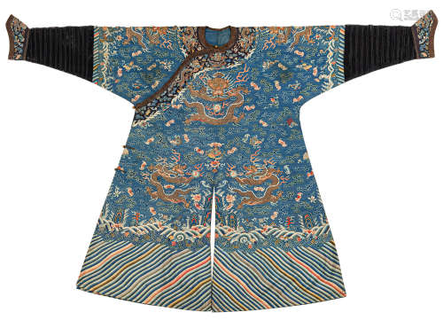Blaugrundige Drachenrobe (jifu) in kesi für einen Herrn