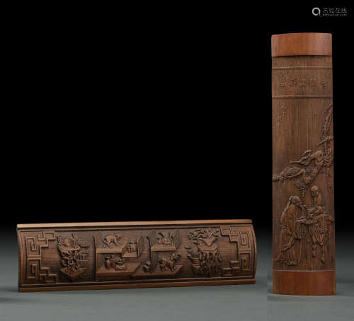Zwei Armstützen aus Bambus mit Reliefdekor