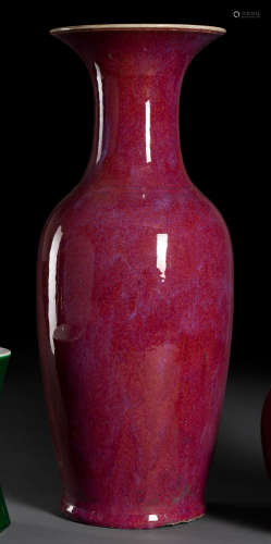 Bodenvase mit violett-gefleckter Glasur