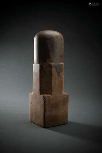 Shiva Linga aus Sandstein