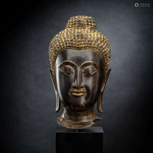 Kopf des Buddha aus Bronze