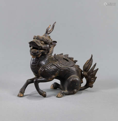 Weihrauchbrenner in Form eines Qilin aus Bronze