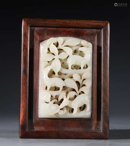 RED WOOD BOX EMBEDDED WITH HETIAN JADE