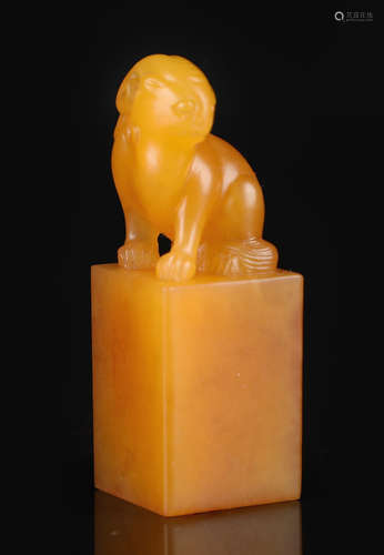 TIANHUANG STONE SEAL CARVED WITH BEAST