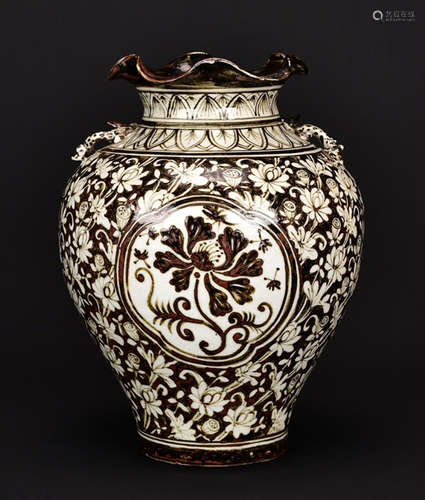 BROWN&WHITE GLAZE JAR PAINTED WITH FLOWER