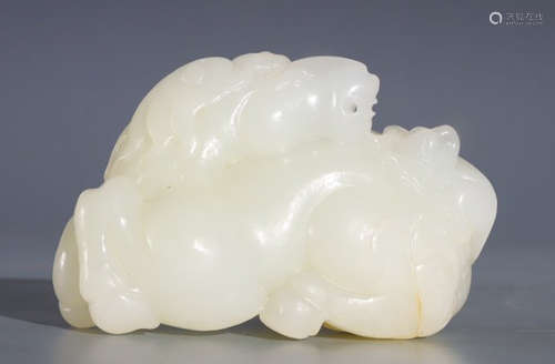 HETIAN JADE HORSE PENDANT