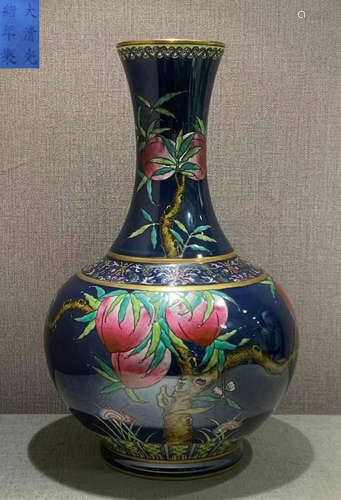 DAQINGGUANGXUNIANZHI MARK FAMILLE ROSE GLAZE VASE