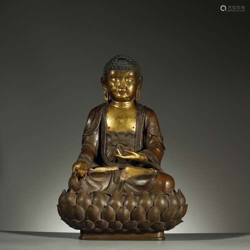 MING DYNASTY,A RARE LARGE GILT-BRONZE BUDDHA STATUE