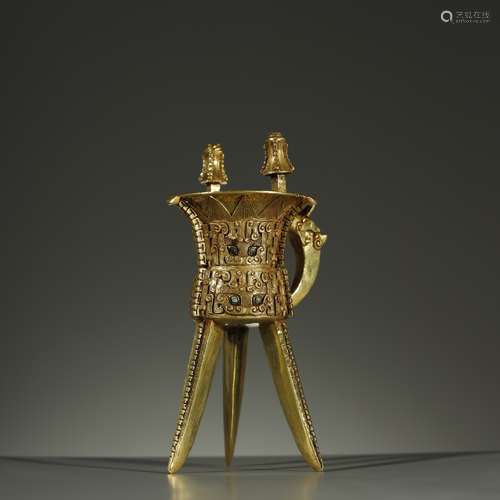 LIAO/JIN DYNASTY,A FINE GOLD WINE CUP