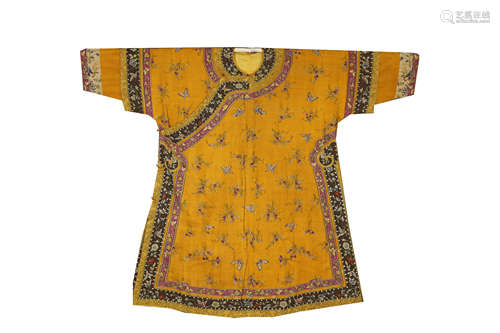 QING DYNASTY,A FINE YELLOW GROUND KESI WOMAN'S OVERCOAT