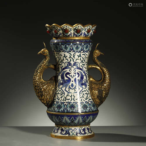 QING DYNASTY,A FINE GILT-BRONZE CLOISONNE ENAMEL VASE