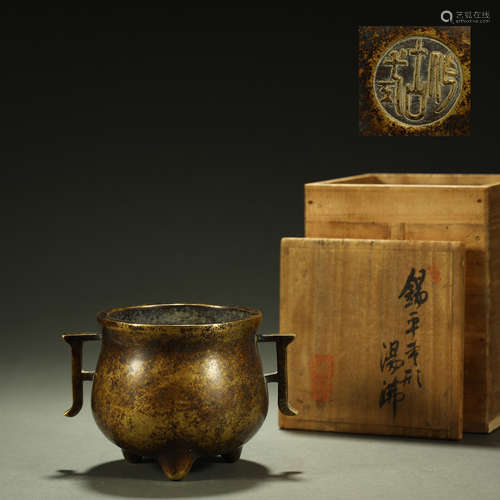 QING DYNASTY,A FINE BRONZE TRIPOD CENSER