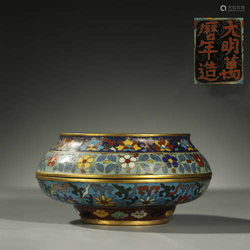 QING DYNASTY,GILT-BRONZE CLOISONNE ENAMEL BOX