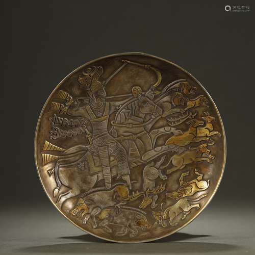 ANCIENT CHINESE,PARCEL-GILT SILVER CARVED DISH