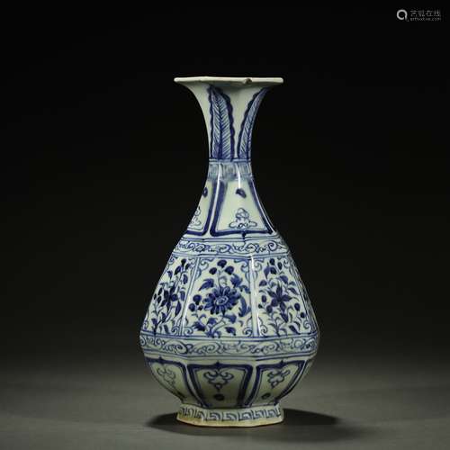 MING DYNASTY,BLUE AND WHITE GLAZED VASE