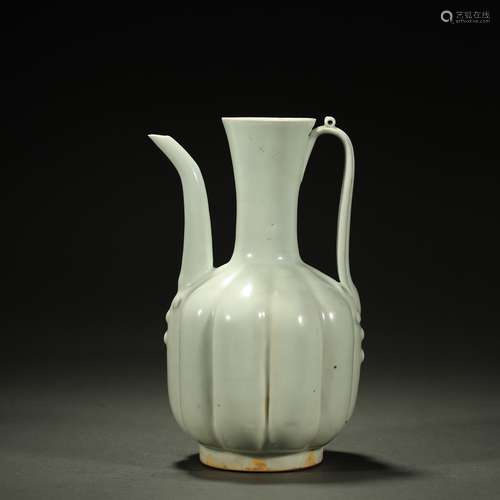 SONG DYNASTY,CELADON-GLAZED EWER