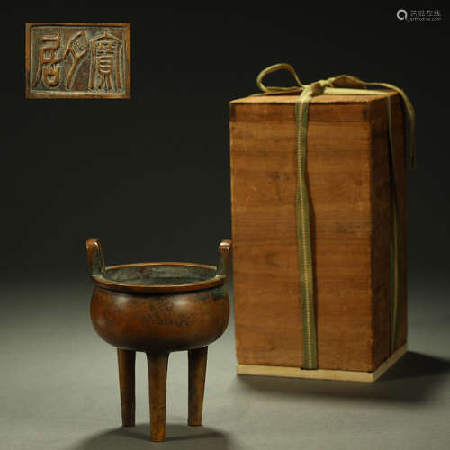 QING DYNASTY,A FINE BRONZE TRIPOD CENSER