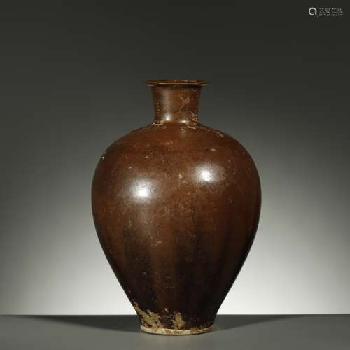 SONG DYNASTY,DING-TYPE RUSSET-GLAZED VASE,MEIPING