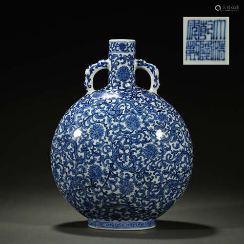 QING DYNASTY,BLUE AND WHITE GLAZED VASE