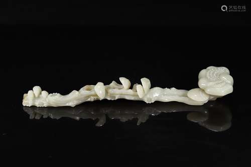 QING DYNASTY,A FINE HETIAN JADE CARVED RUYI