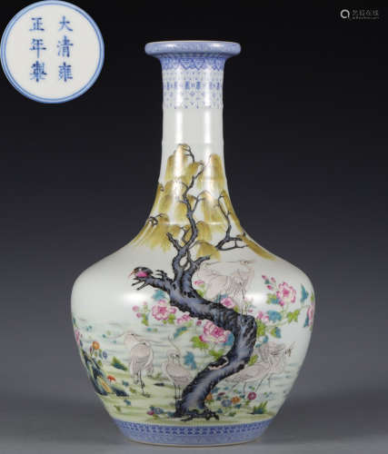 YONGZHENG MARK FAMILLE ROSE GLAZE VASE