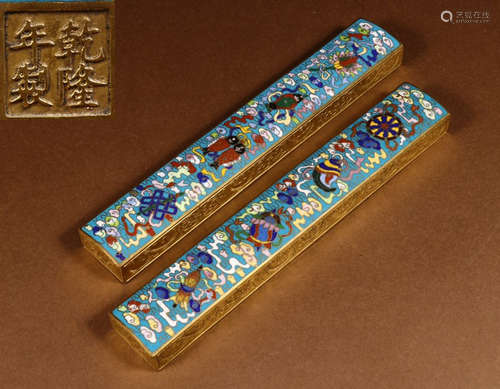 CLOISONNE CAST BABAO PATTERN PAPERWEIGHT