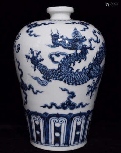 XUANDE BLUE&WHITE GLAZE DRAGON PATTERN VASE