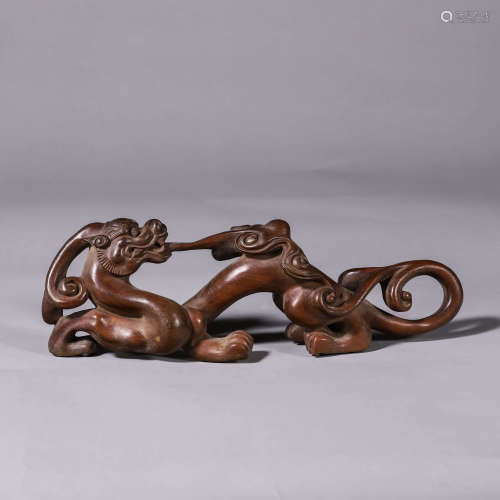 A boxwood carved dragon shaped brush stand