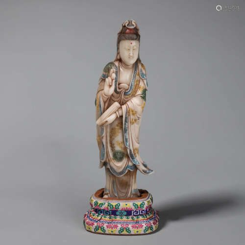 A painted Shoushan stone Guanyin statuette