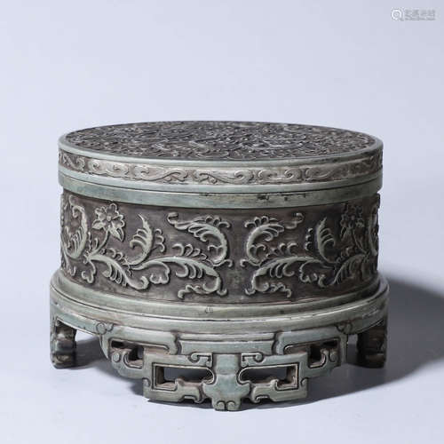 An interlocking flower carved songhua inkstone