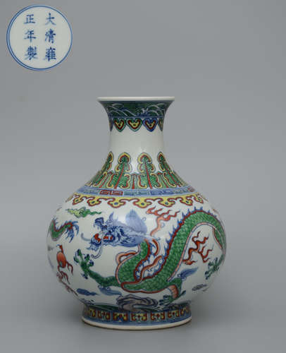 Doucai Yuhuchun Vase with Dragon Pattern