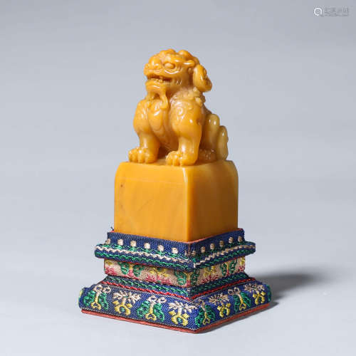 A Tianhuang stone carved beast seal