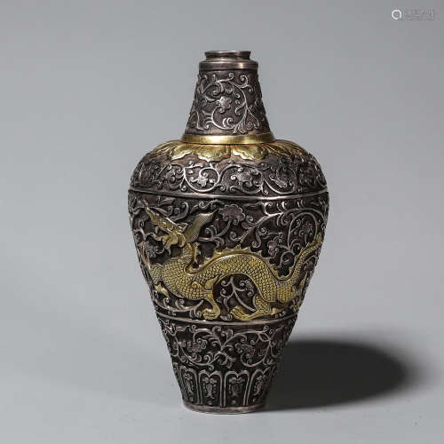 A flower and dragon patterned gilding silver wine pot