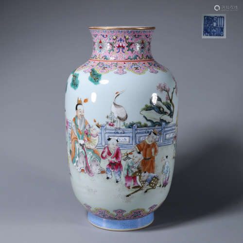 A famille rose figure porcelain jar